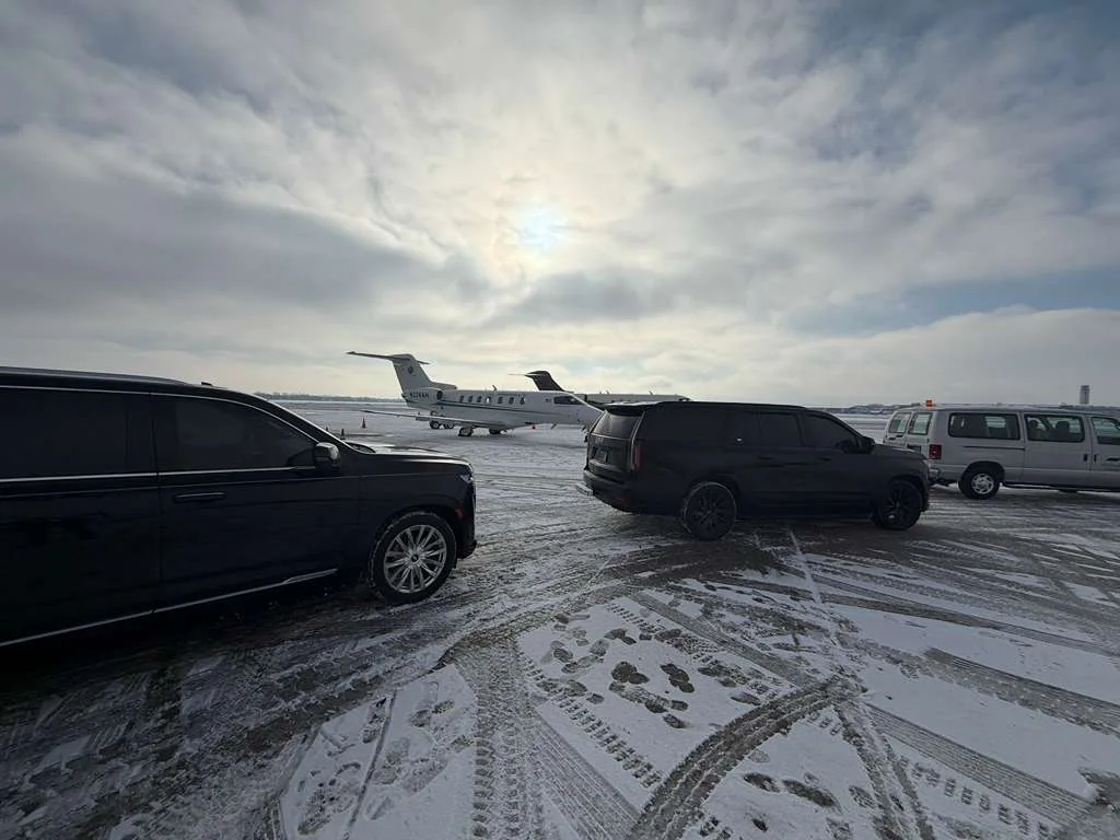 Private Jet Pickup for Celebrity Hugh Jackman in Chicago Executive Airport