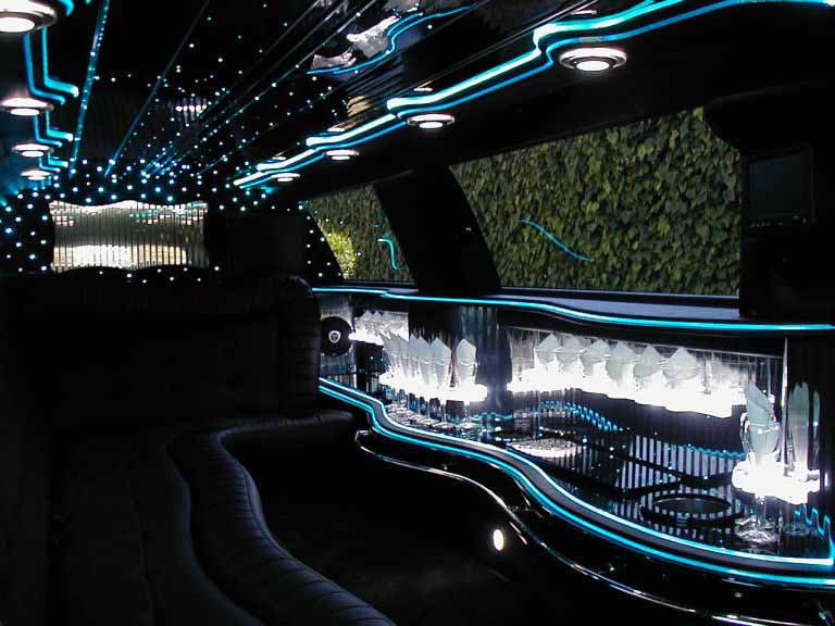 Lincoln_Stretch_Interior-1